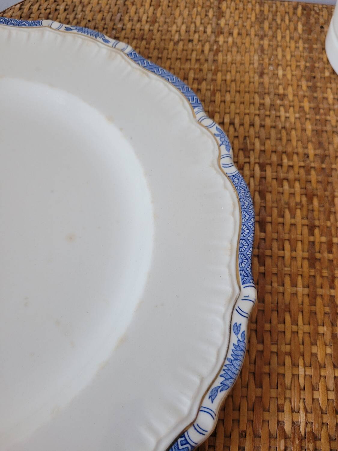 Large flat presentation plate Sarreguemines