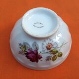 Old bowl Porcelain Limoges France Floral decoration Diameter: 130mm