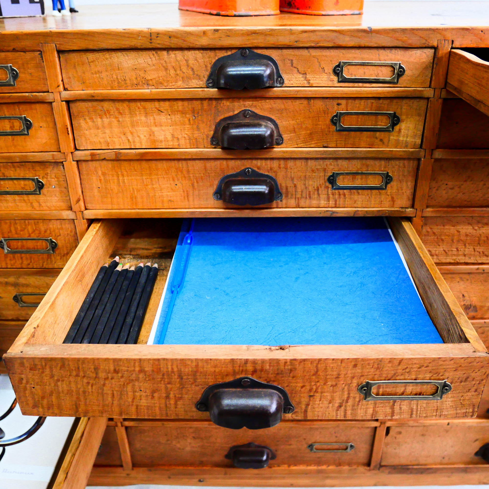 32-drawer trade cabinet