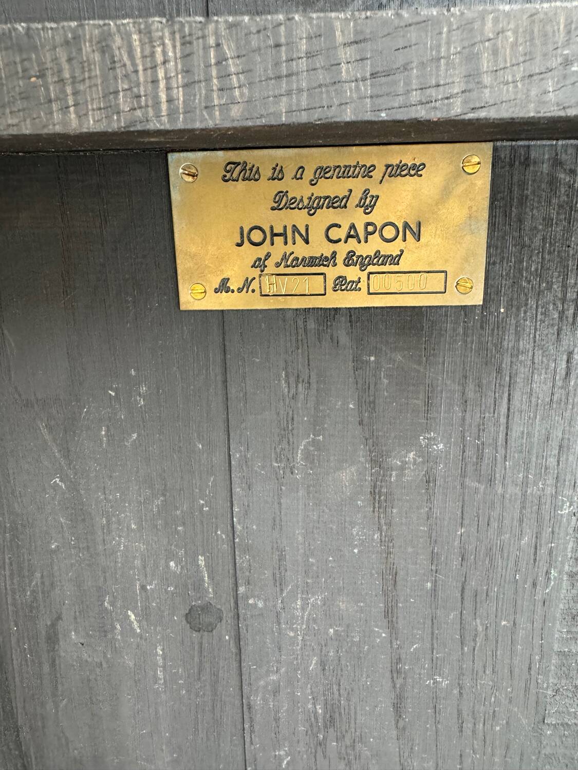 Table basse anglaise en bois par John Capon