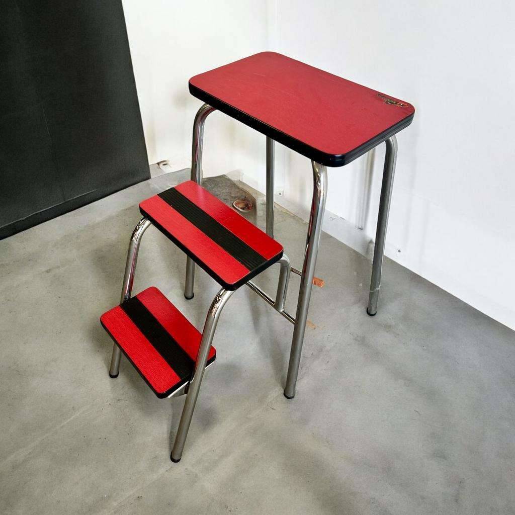 VINTAGE RED FORMICA STEP STOOL / KITCHEN STEP / MINI LADDER