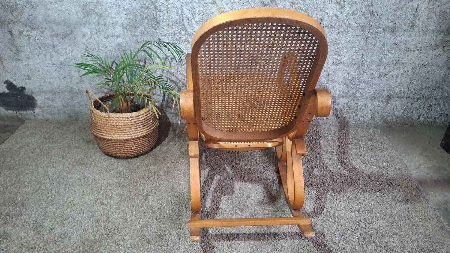Rocking-chair style Thonet hêtre courbé & cannage – années 60