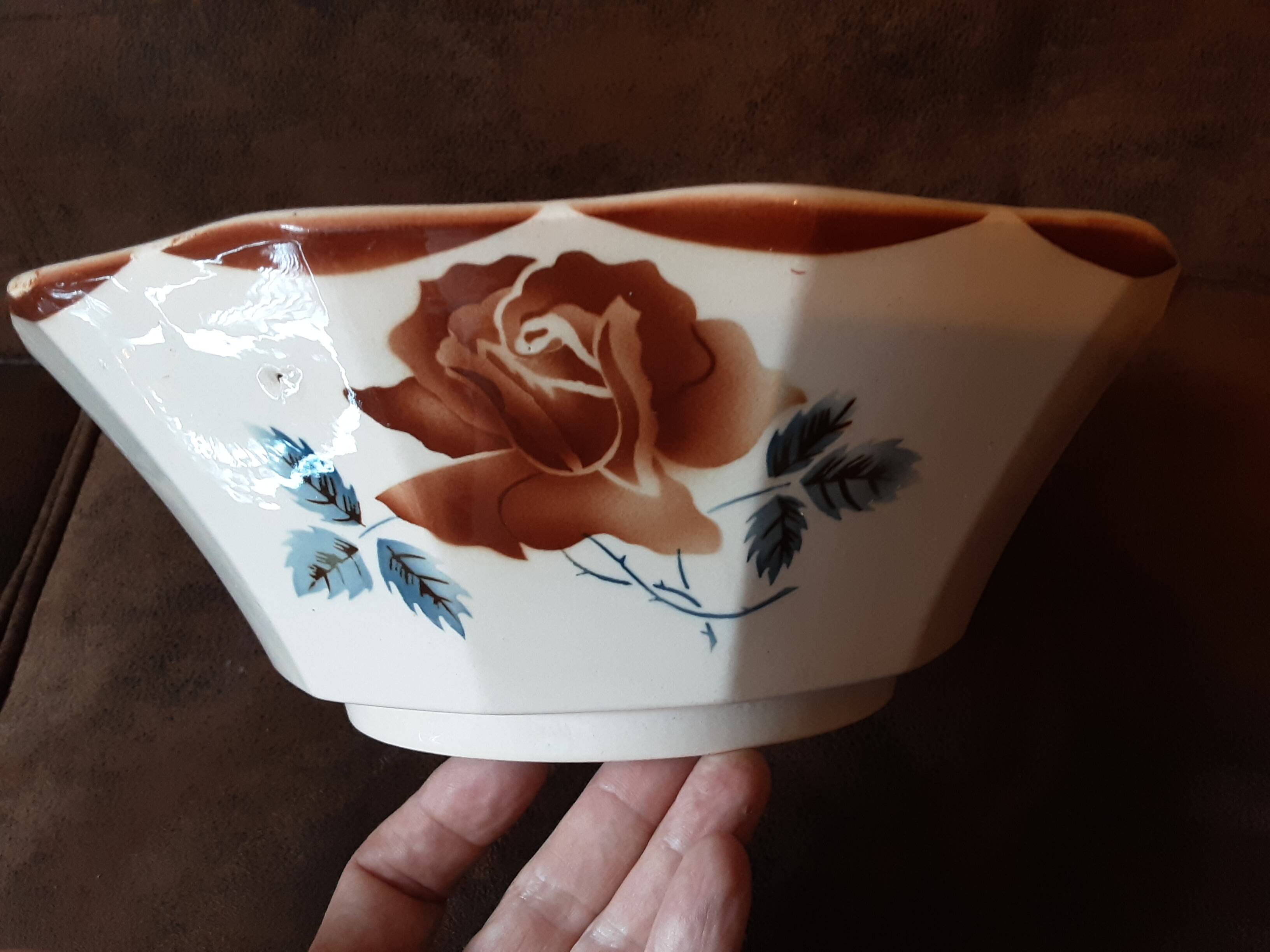 Digoin Sarreguemines salad bowl