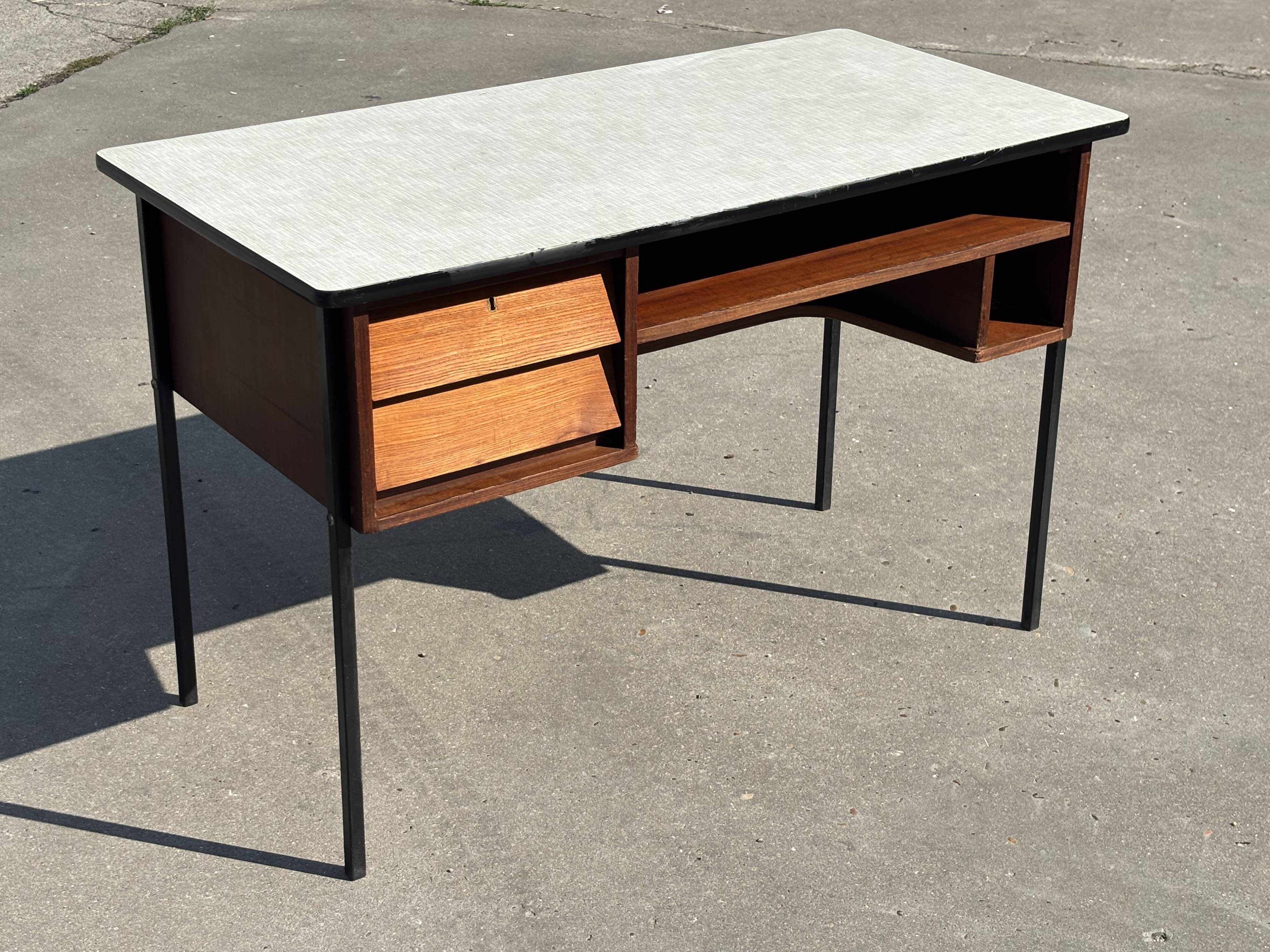 Bureau Mid-Century design Marko Galvanitas Pays-Bas bureau d'enseignant 1960
