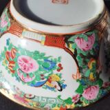 Chinese porcelain bowl with floral and bird decoration – Famille Rose style