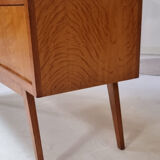 Vitrine du milieu du siècle