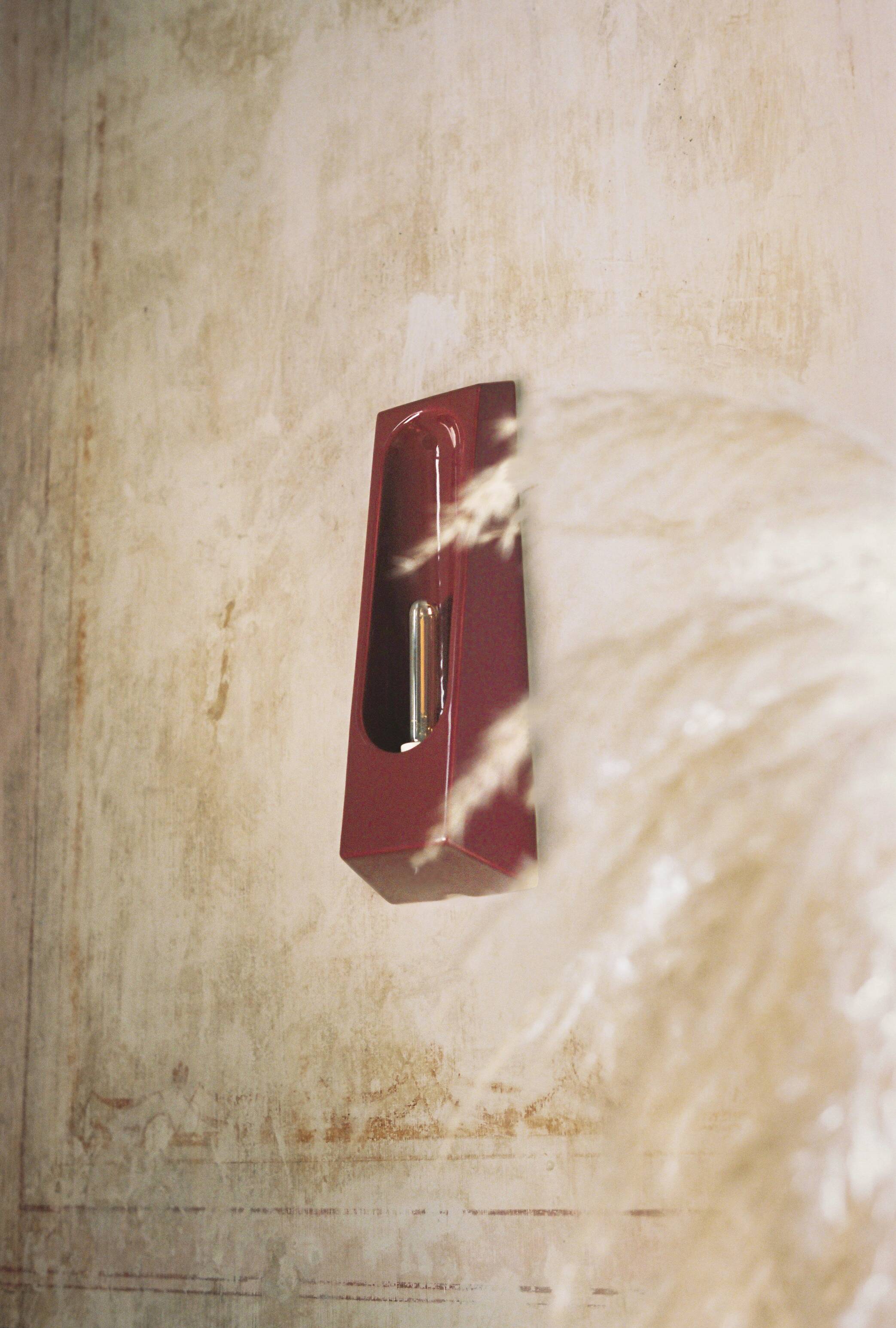 Alcove Tinto wall light