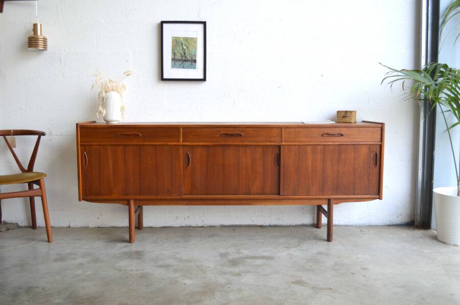 Enfilade danoise en teck par Sven Andersen