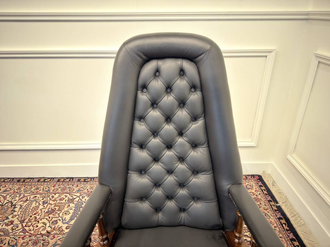 Classic English Chesterfield Office Chair Black