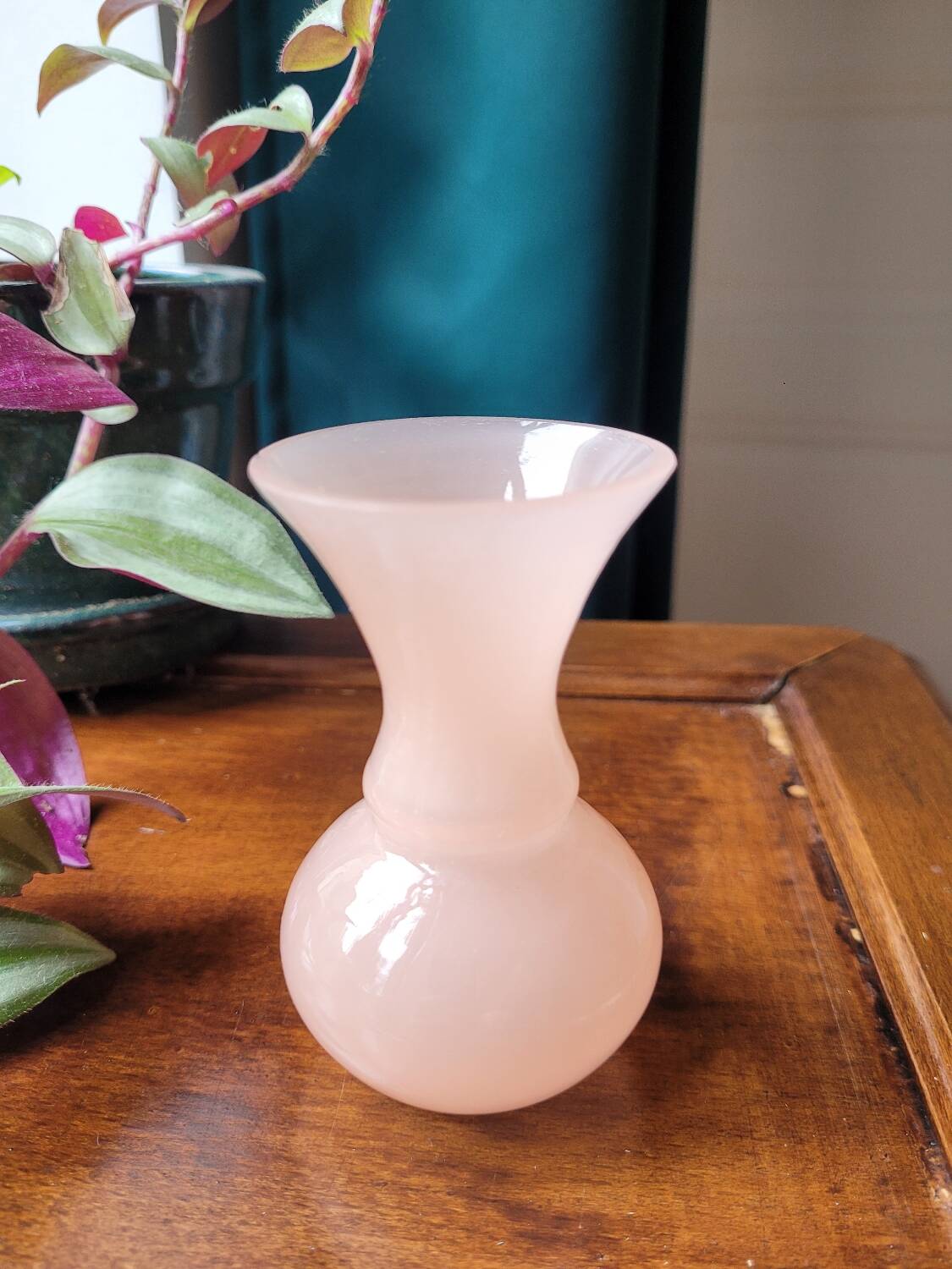 Small opaline pink soliflore vase