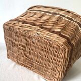 Two-tone woven wicker basket