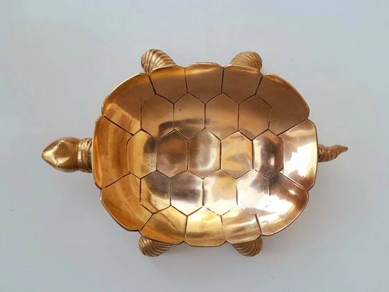 Brass turtle pocket emptier 1970