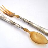 Empire salad server decorated with a swan and napoleon palmette, 19th century.