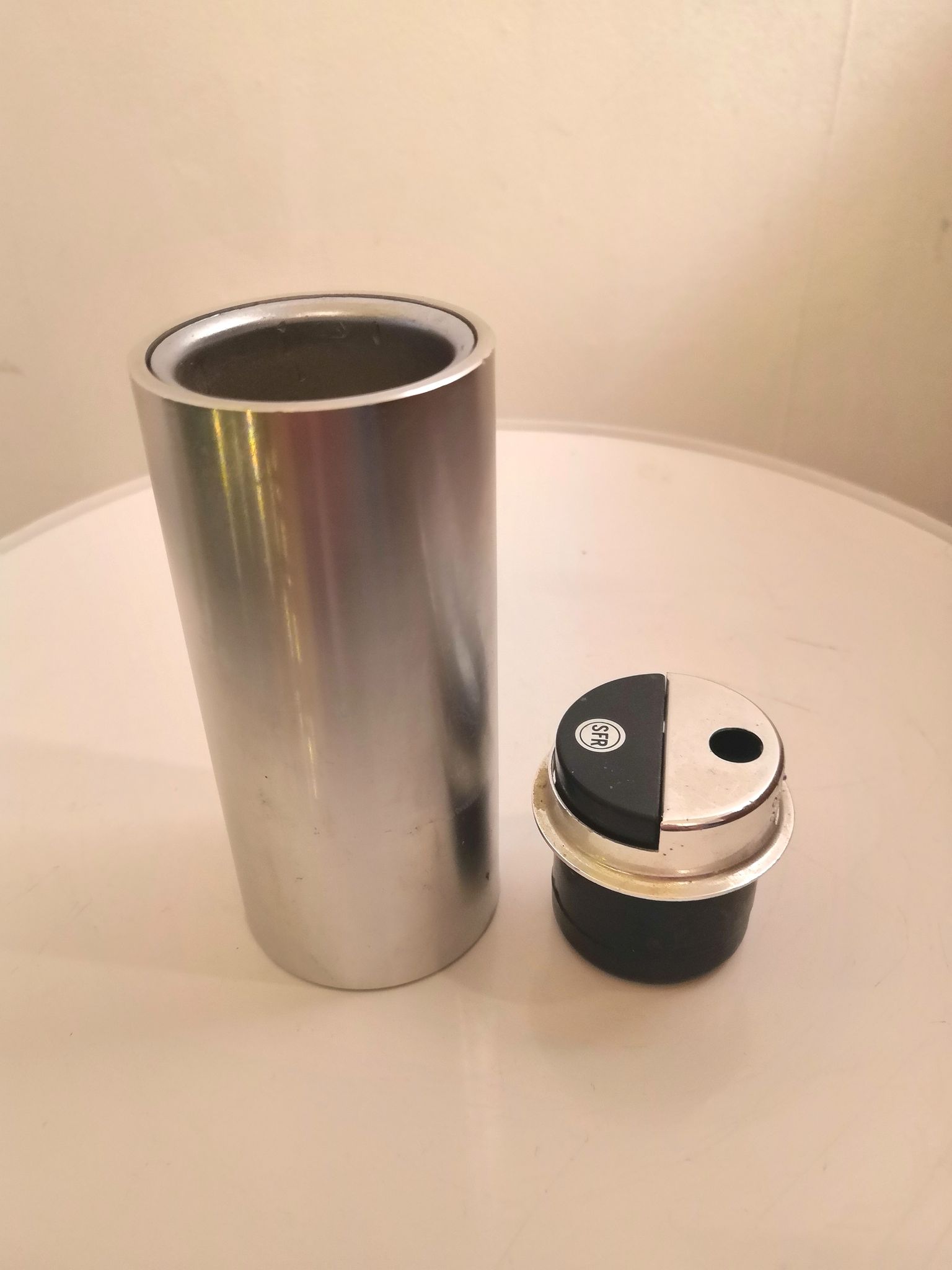Unitron Koei Piezo table lighter design 70s