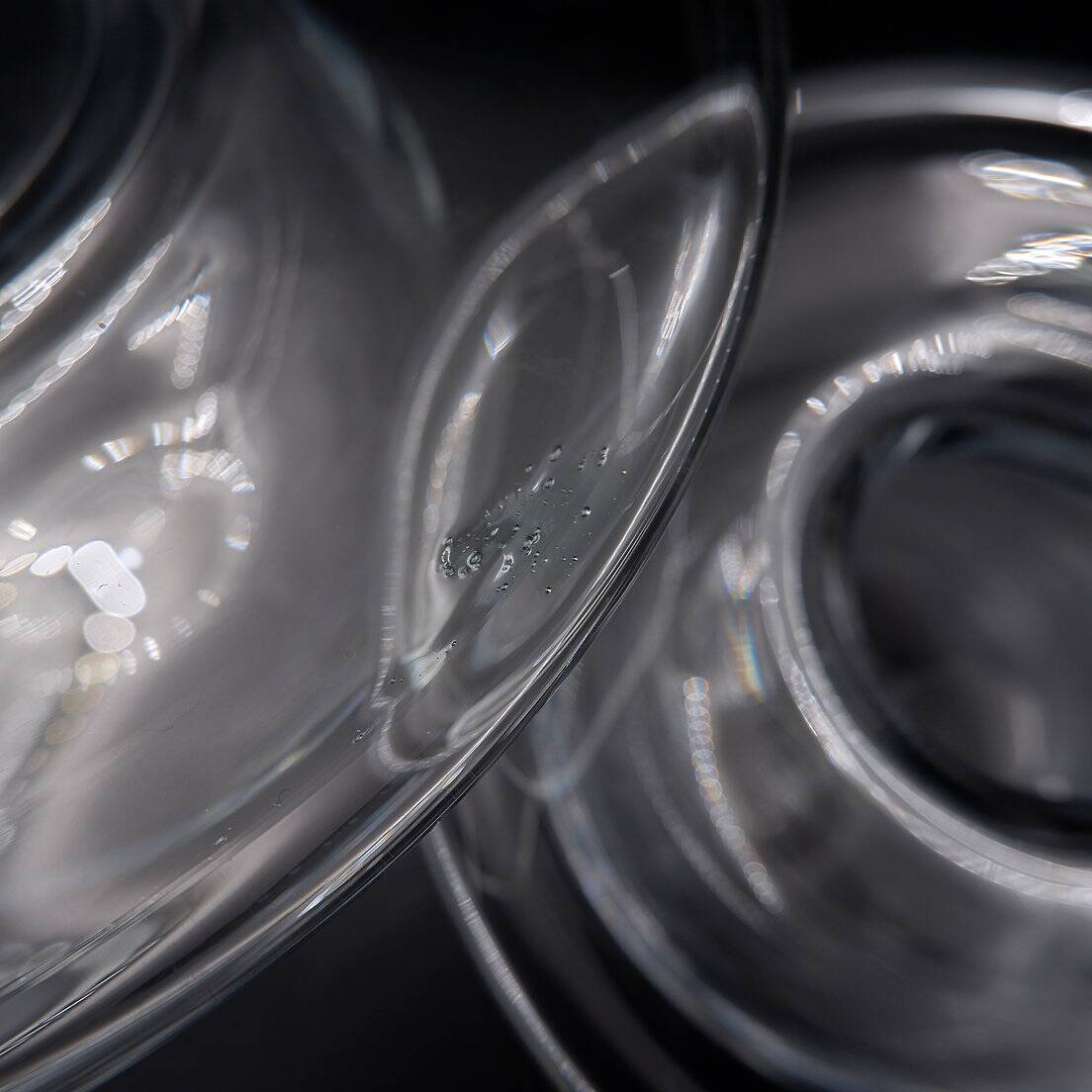 2 “Saturn” vases by Nanny Still for Riihimäki Lasi, Finland 1960