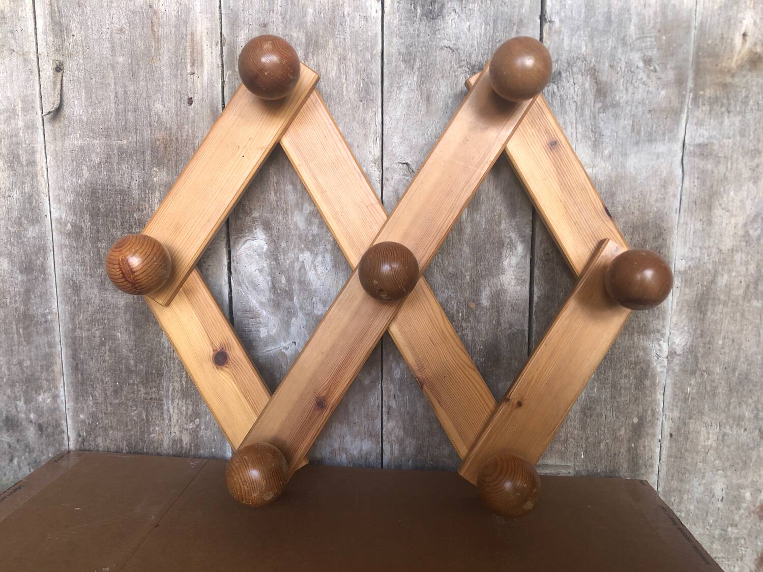 Old Extensible Wall Coat Rack x7 Vintage Wooden Ball Hooks #A704