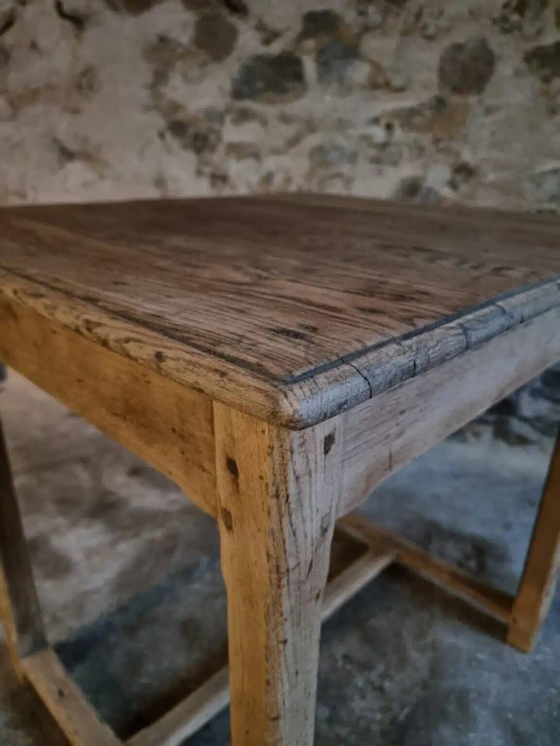 Table de ferme française ancienne en chêne avec tiroir latéral