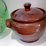 Enamelled sandstone pot