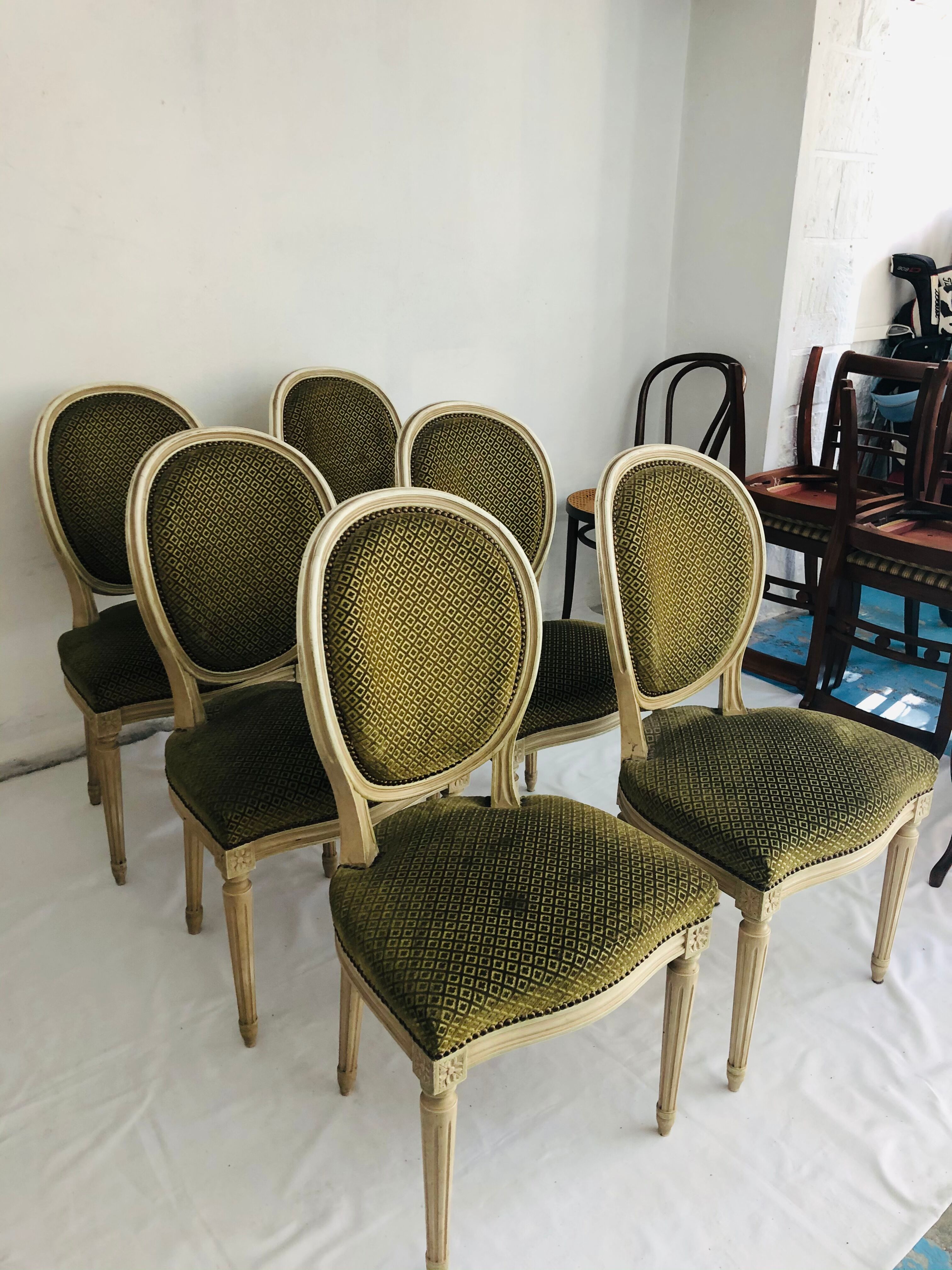 Lot of 6 chairs louis XVI style medallions