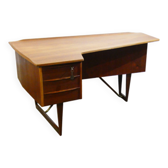 Boomerang desk designed by Peter Lovig Nielsen 1950