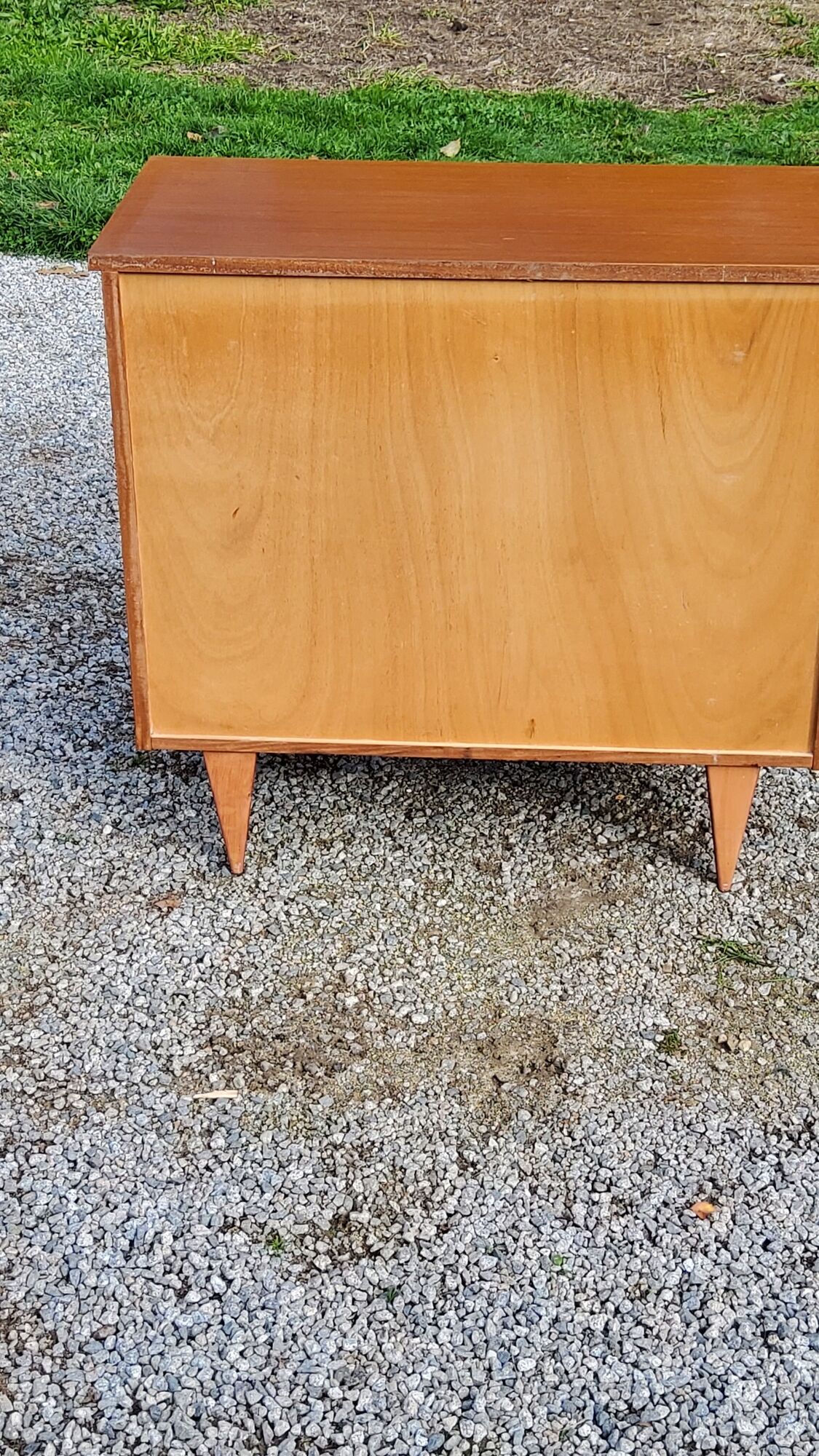Vintage chest of drawers from the 50s/60s in golden mahogany 4 drawers feet bobbin