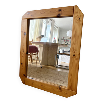 Scandinavian mirror in solid pine with 4 panels