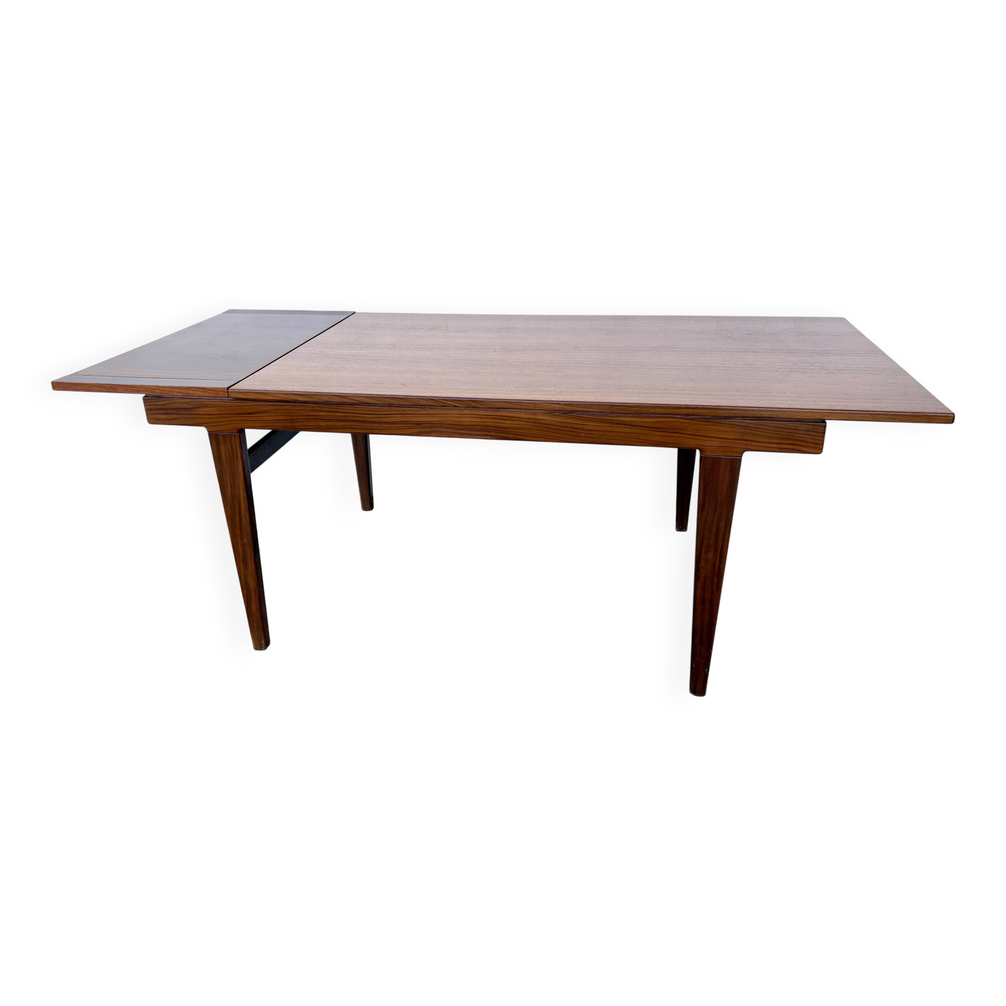 Scandinavian table
