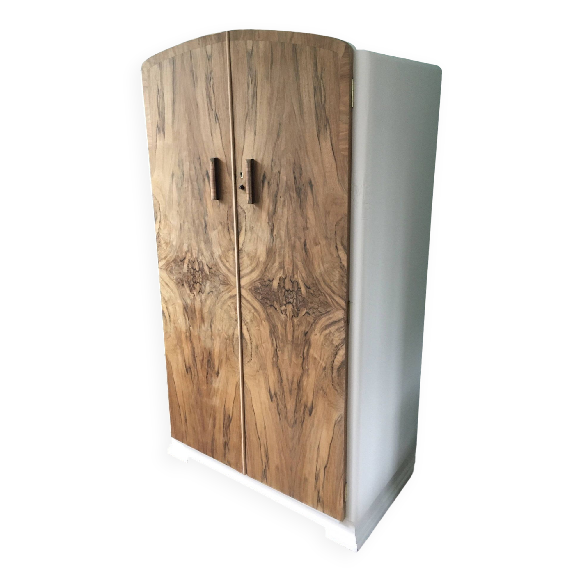 Small art deco cabinet from the 1930s in white burl wood