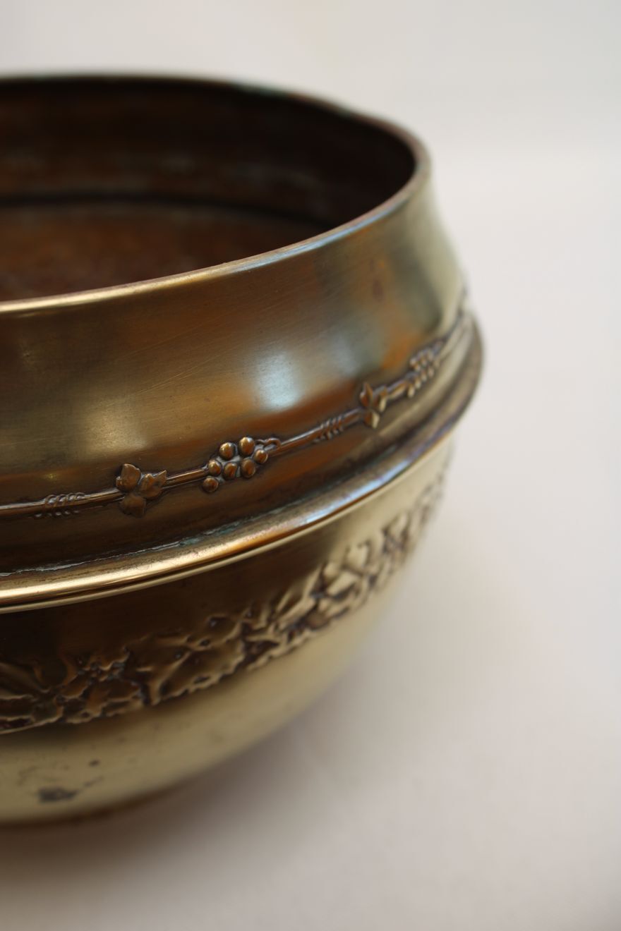 Golden pot cover