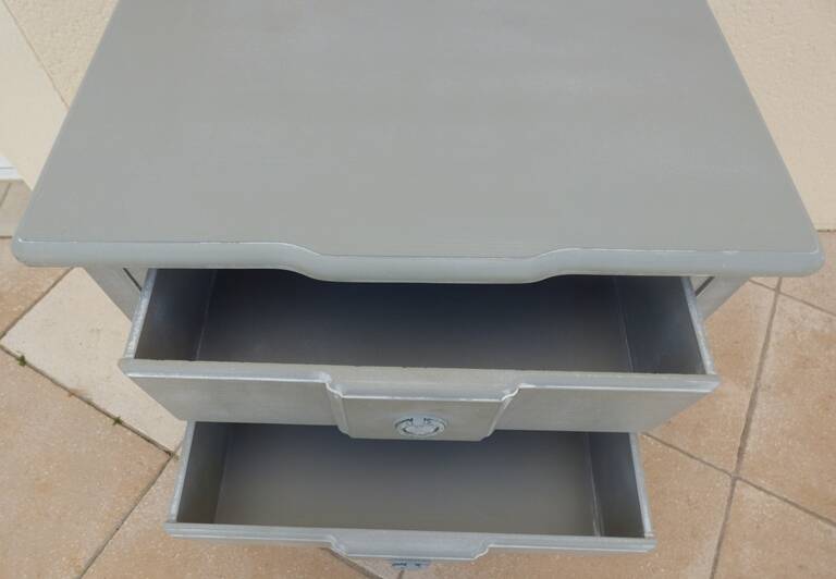 Chic Louis XV style 2-drawer piece of furniture