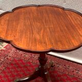 Folding table