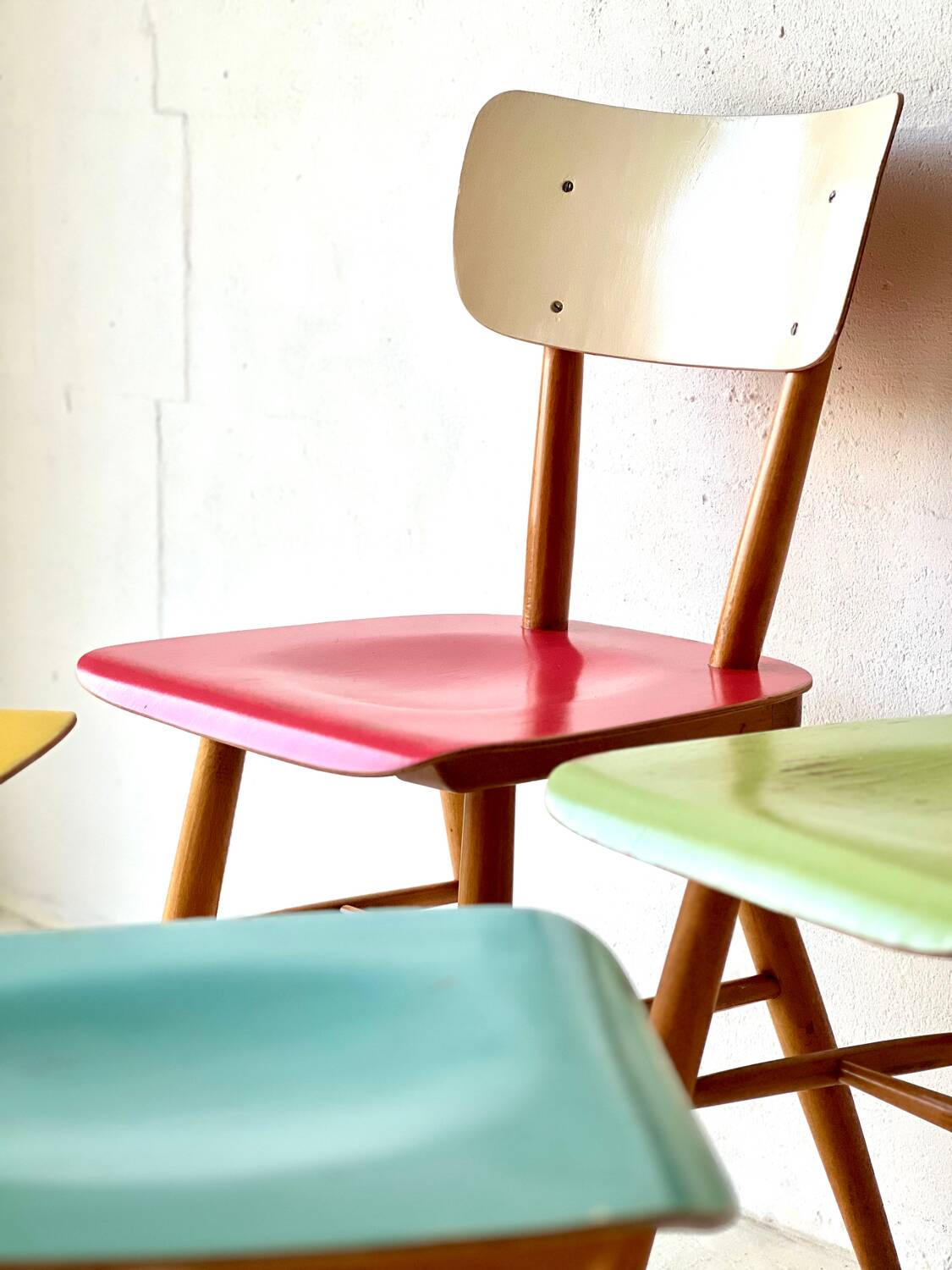 Chaises de salle à manger de Ton, années 1950.