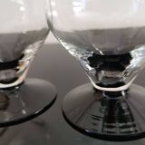 6  petits verres à pieds rétro fumé bordeaux