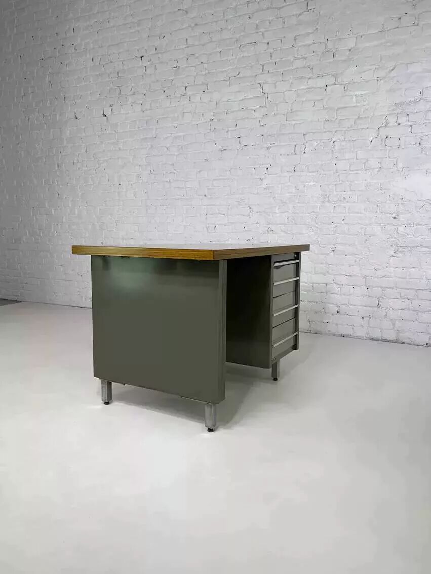1950s industrial desk in metal and wood Remington Rand Fran