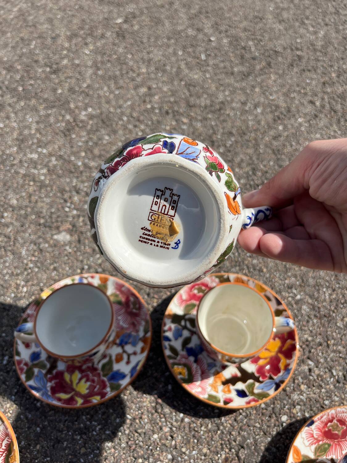Set of 4 coffee cups and saucers + milk pitcher Gien earthenware peony decor
