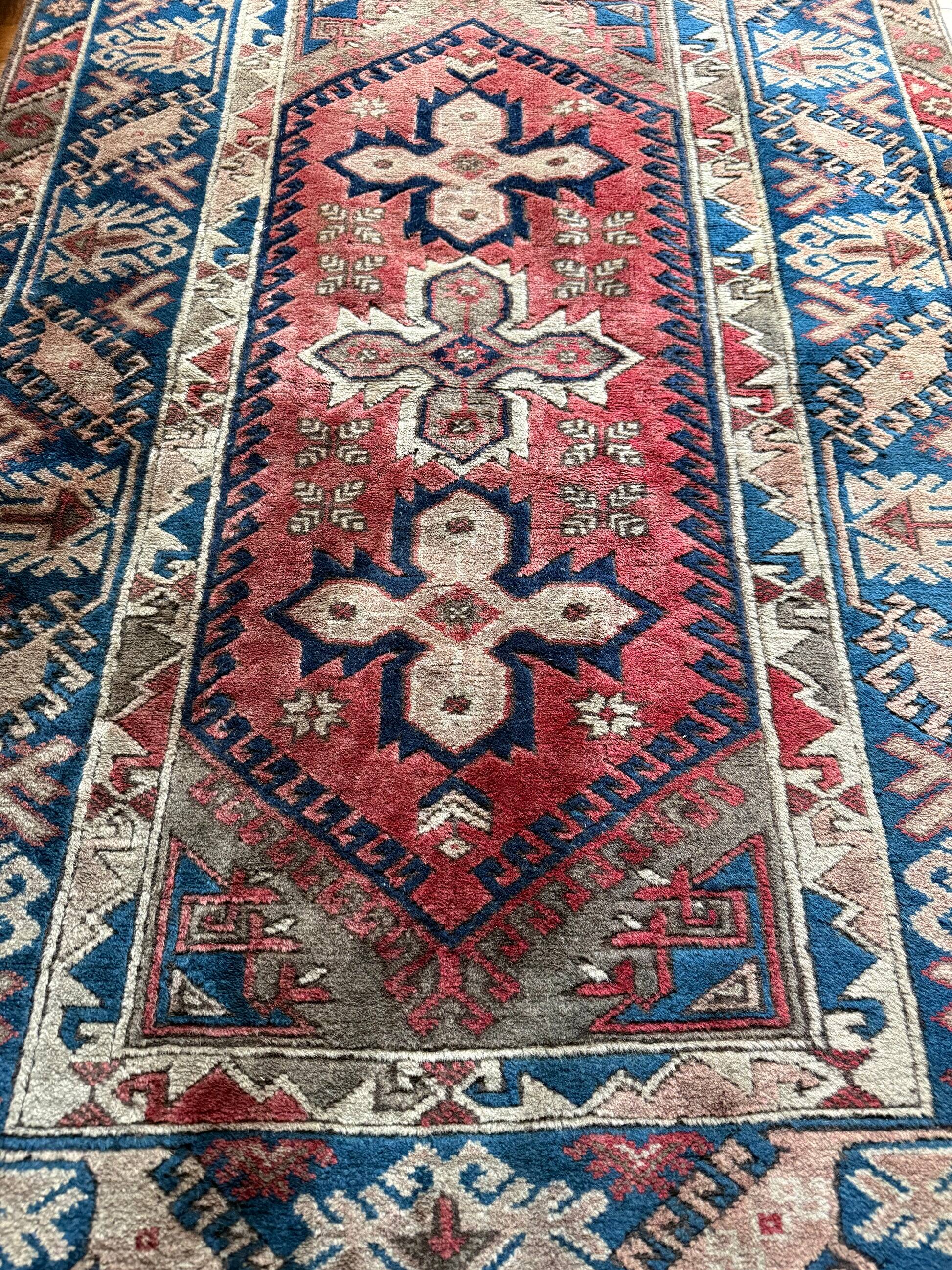 Handwoven wool Turkish carpet Nidge Kars
