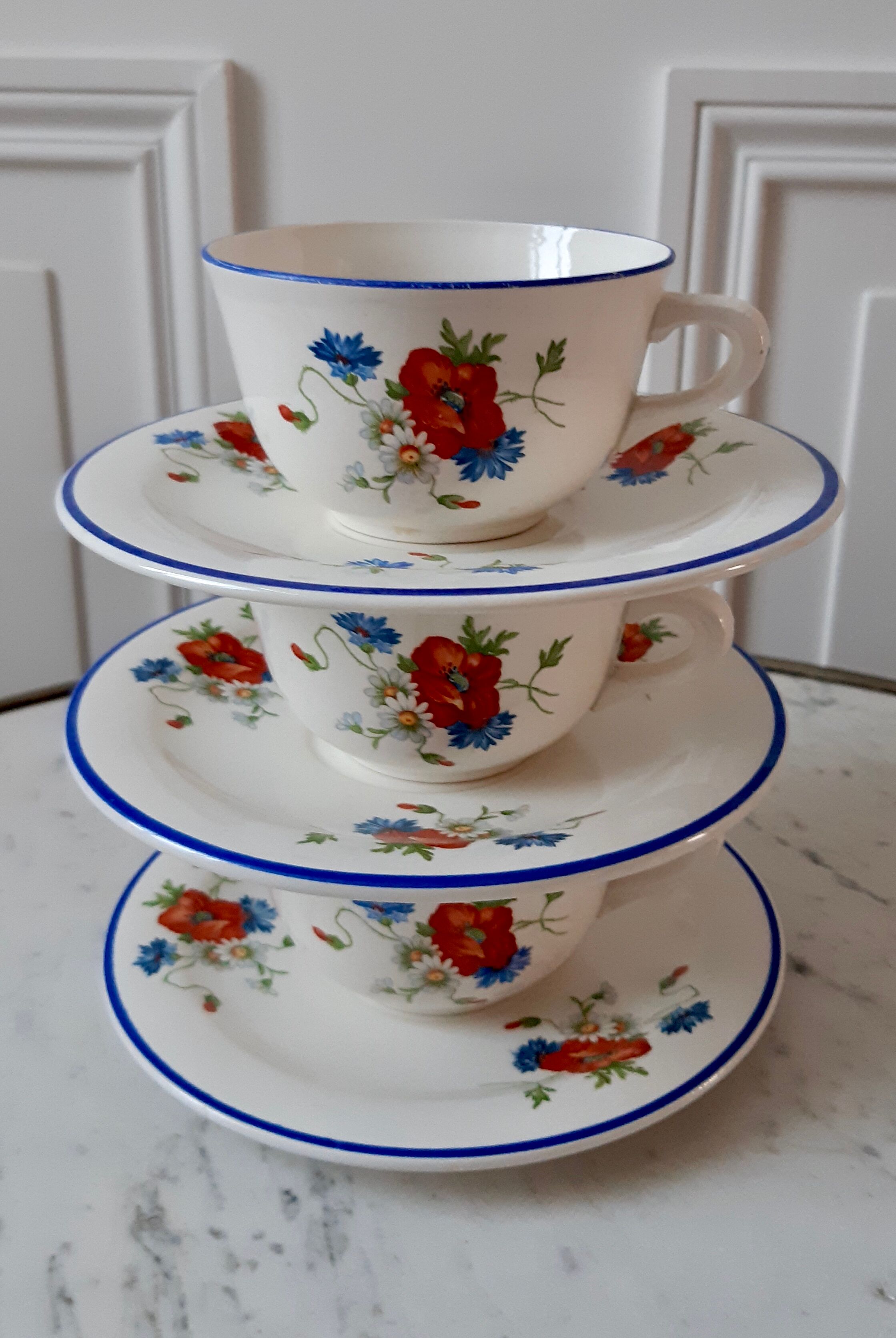 Lot of 3 coffee cups / Tea Salins 50s