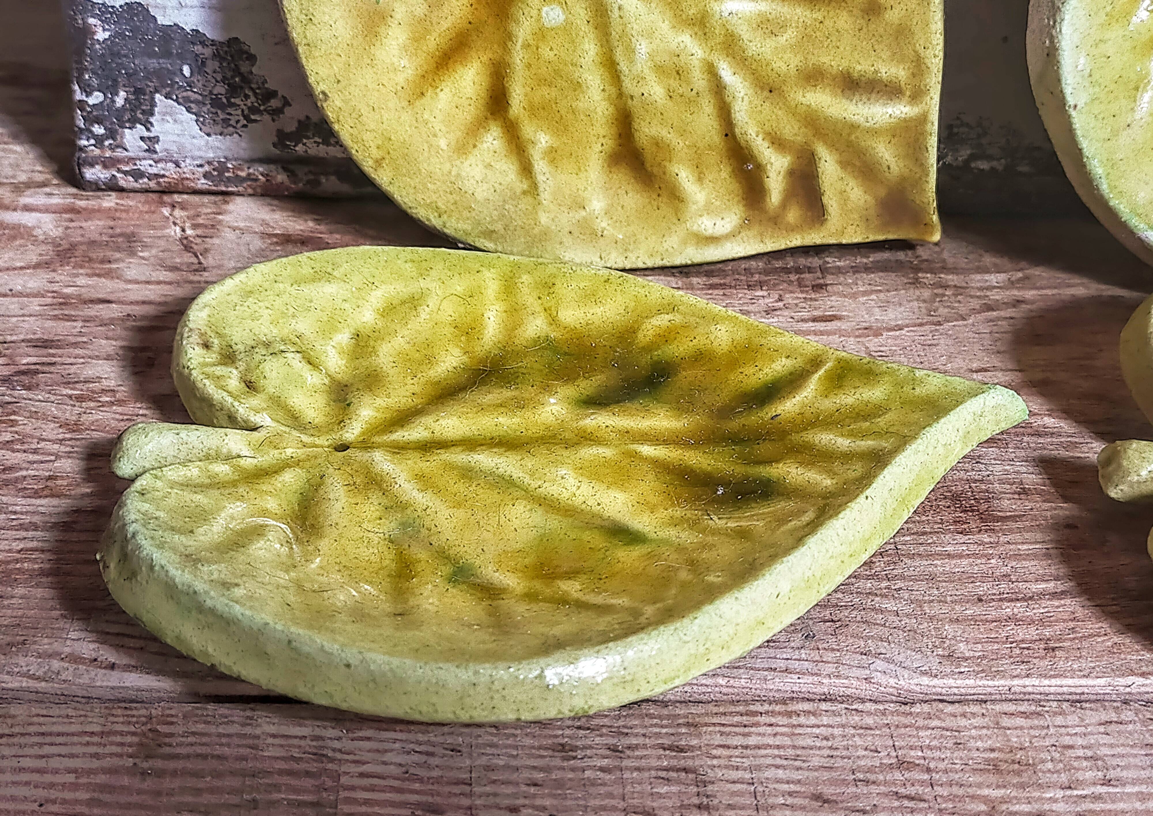 Four ceramic leaf cups from Les potiers d’Accolay