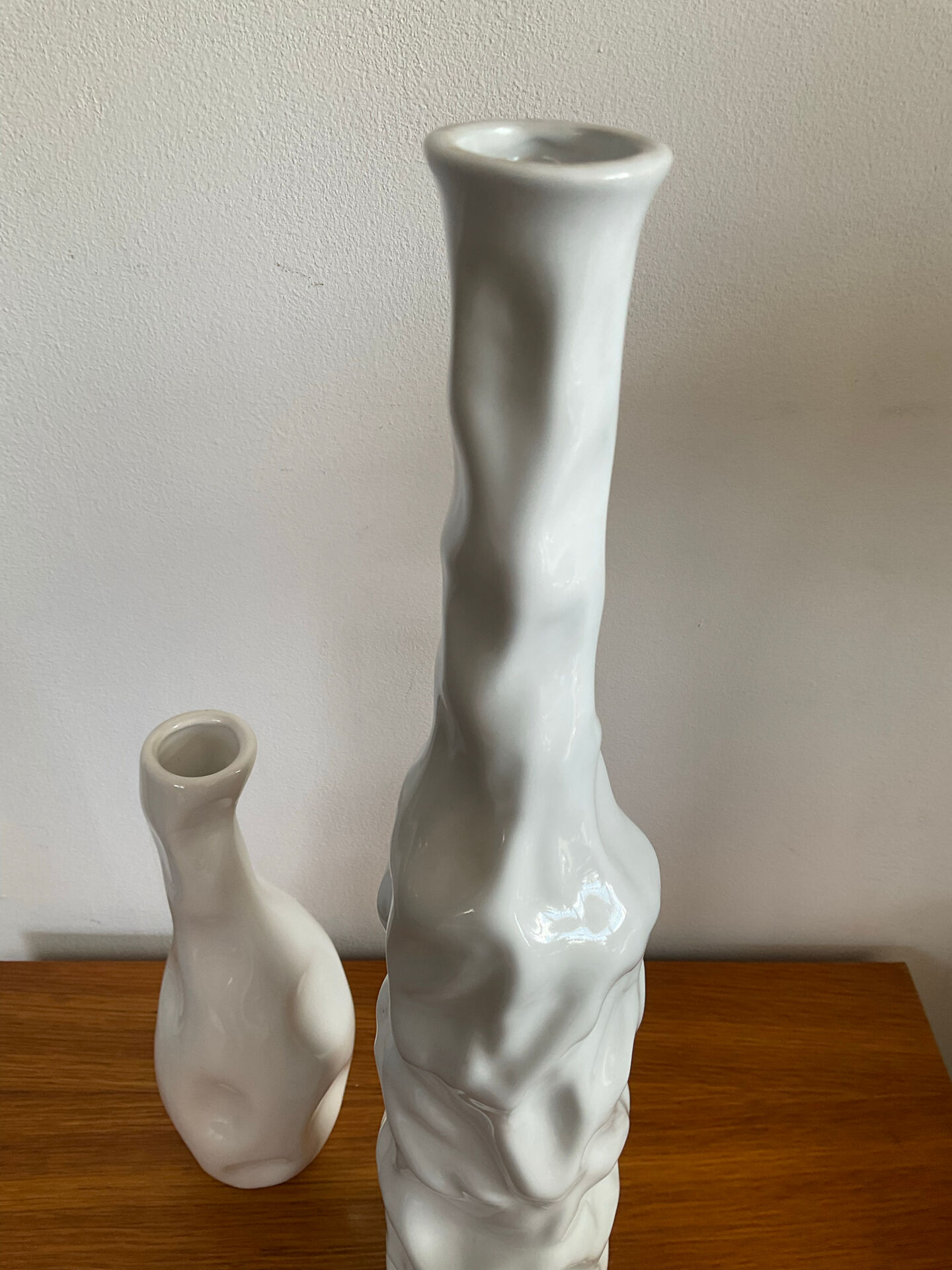 Duo de vases, soliflores vintage en céramique émaillée