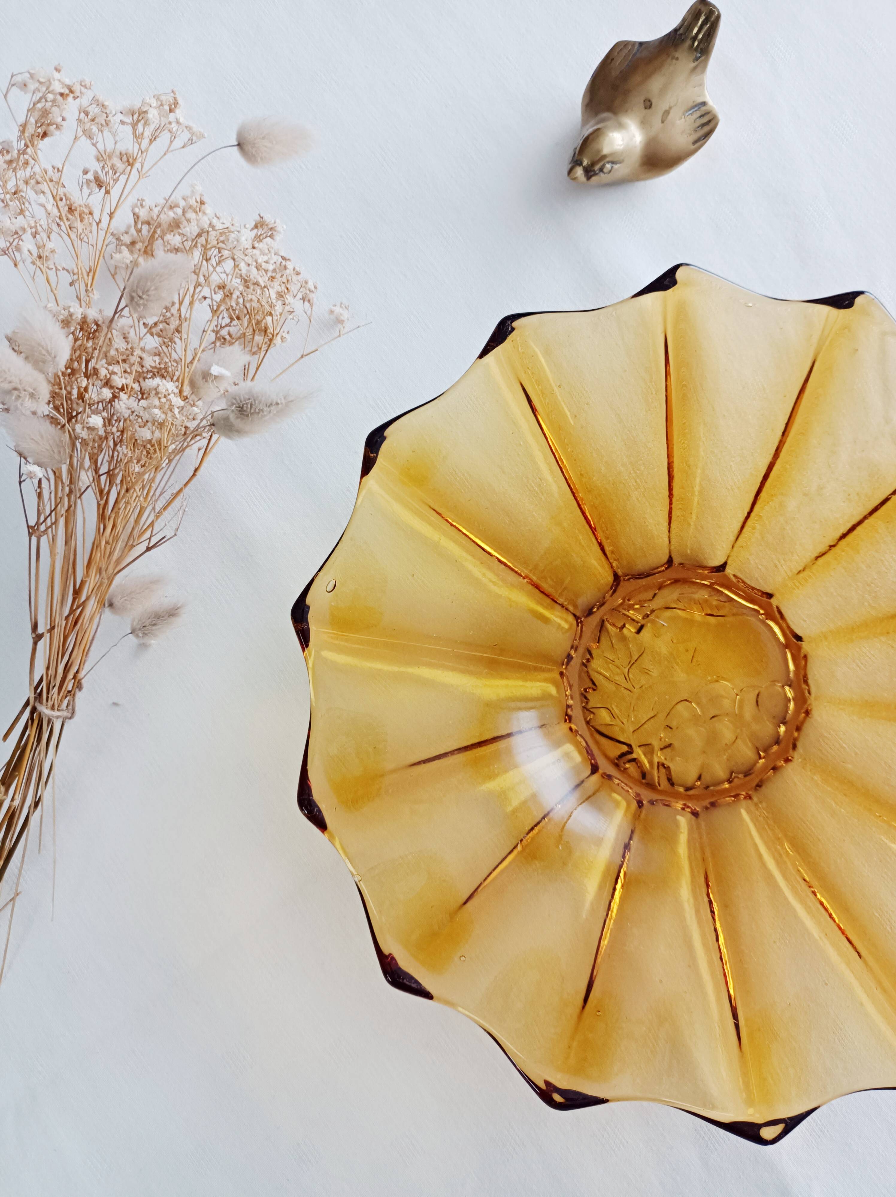 Amber glass fruit bowl