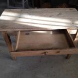 Farm table