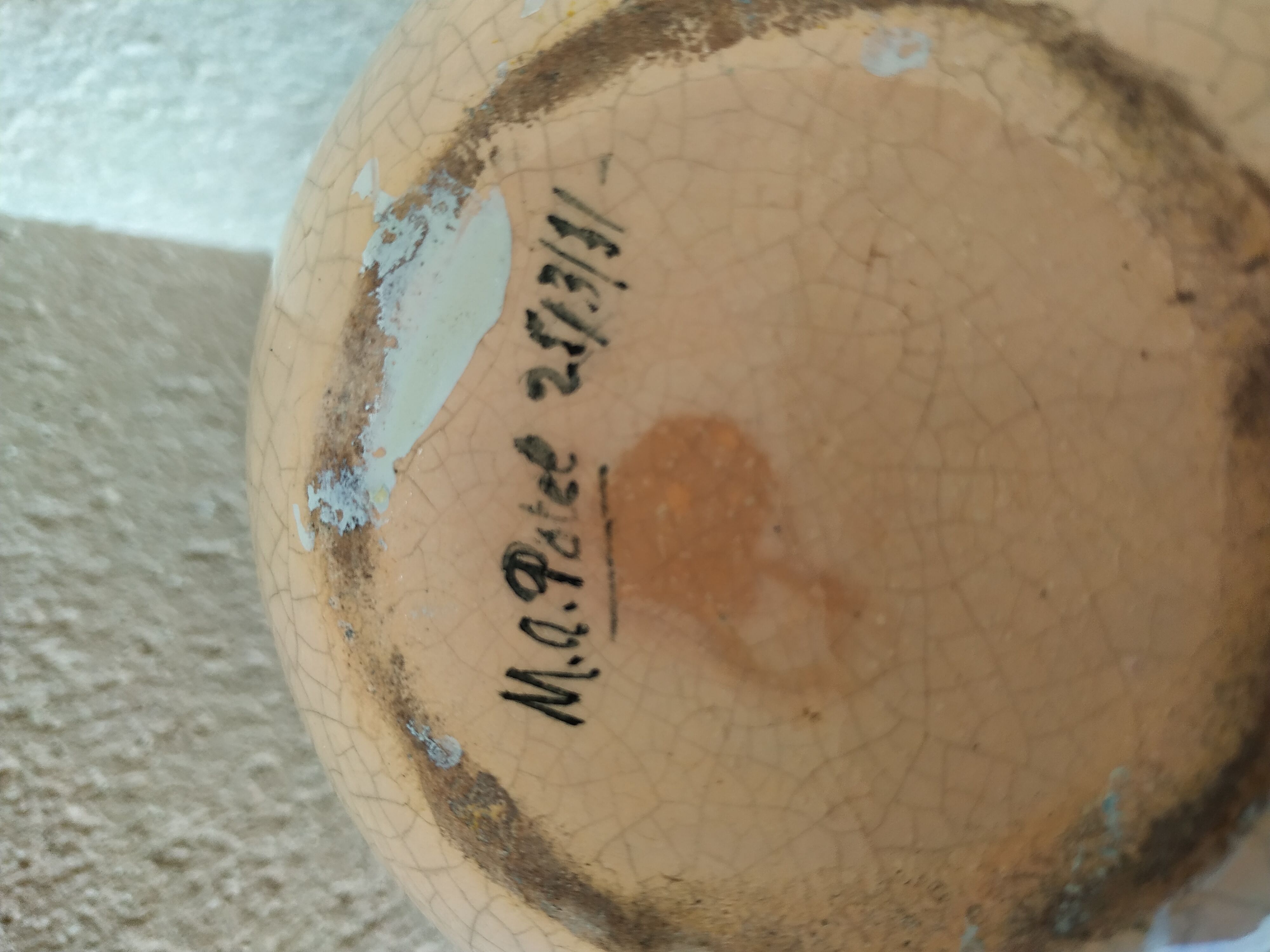 Vase ball design art deco