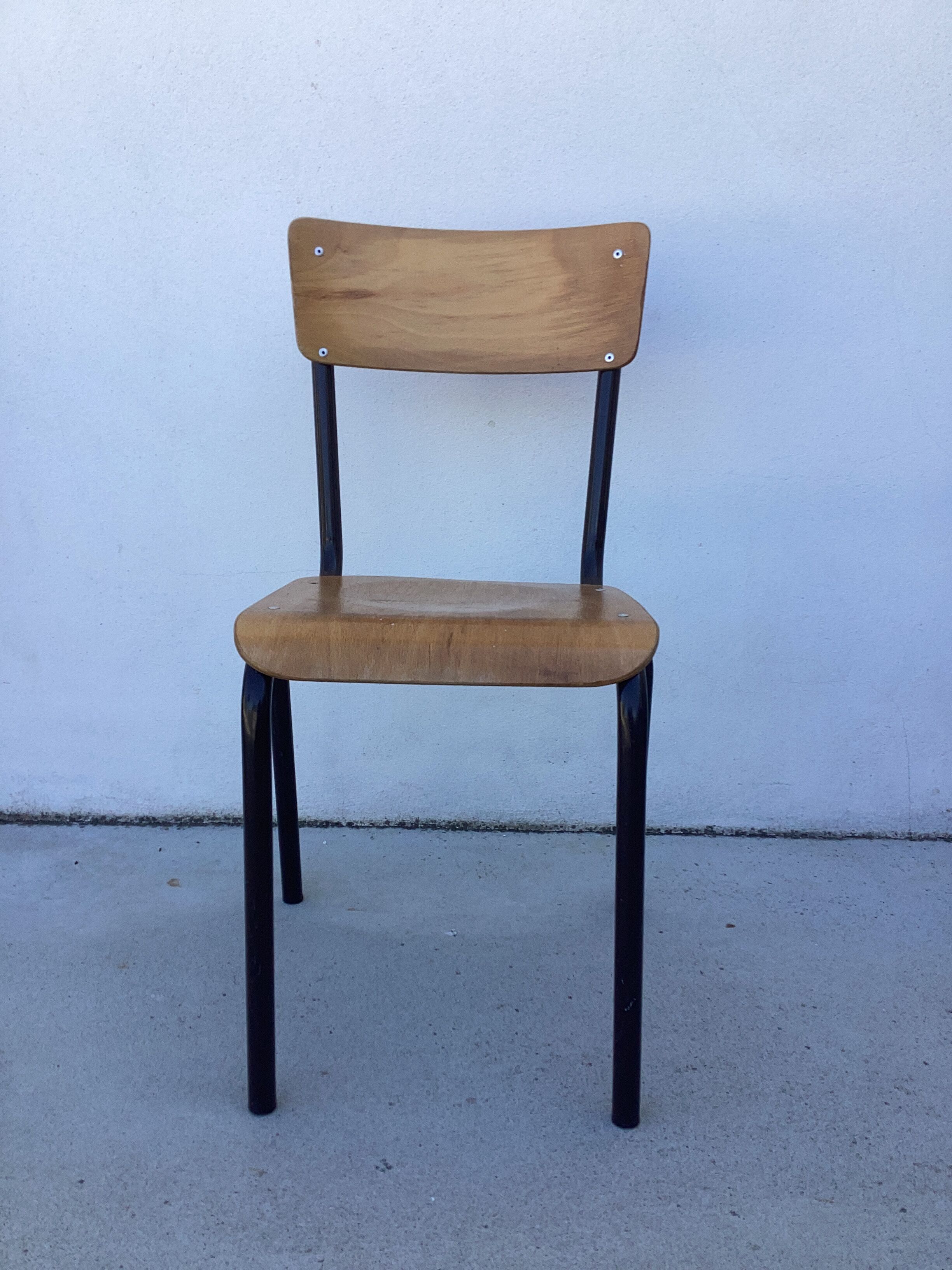 Chaise d'école bois et métal pour grand enfant