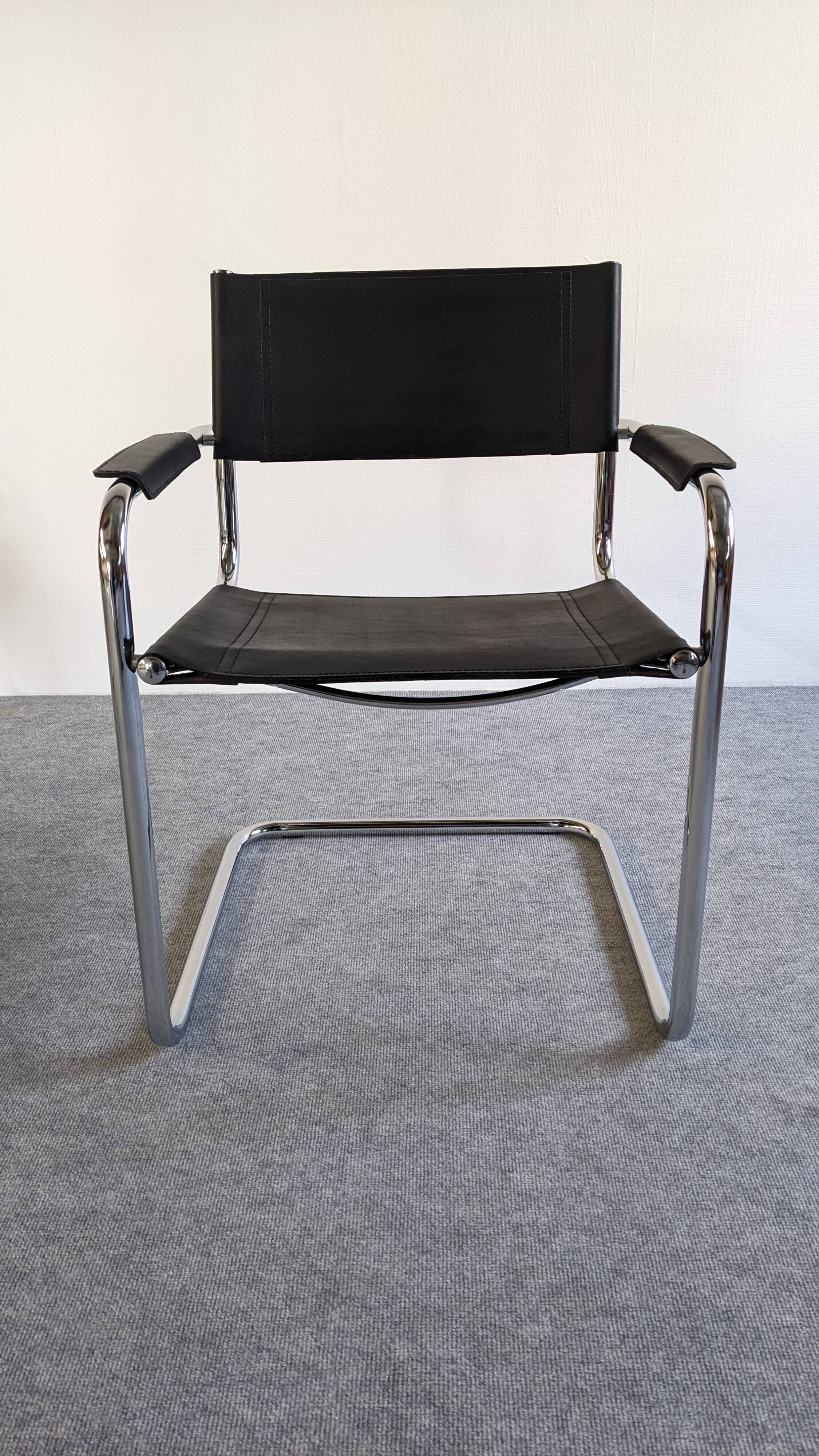 Pair of MG5 cantilever armchairs 60s/70s