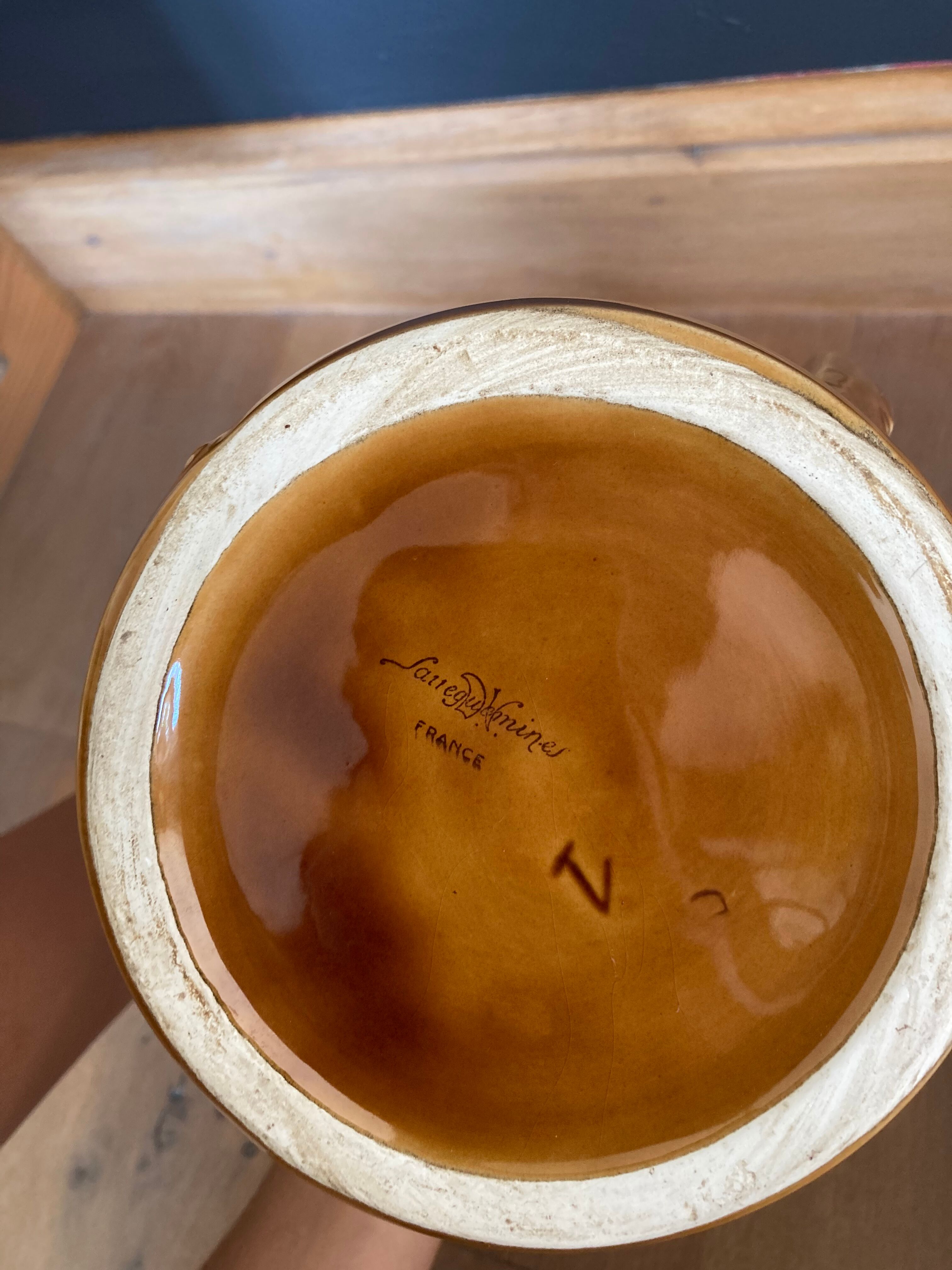 Pitcher brown Sarraguemines