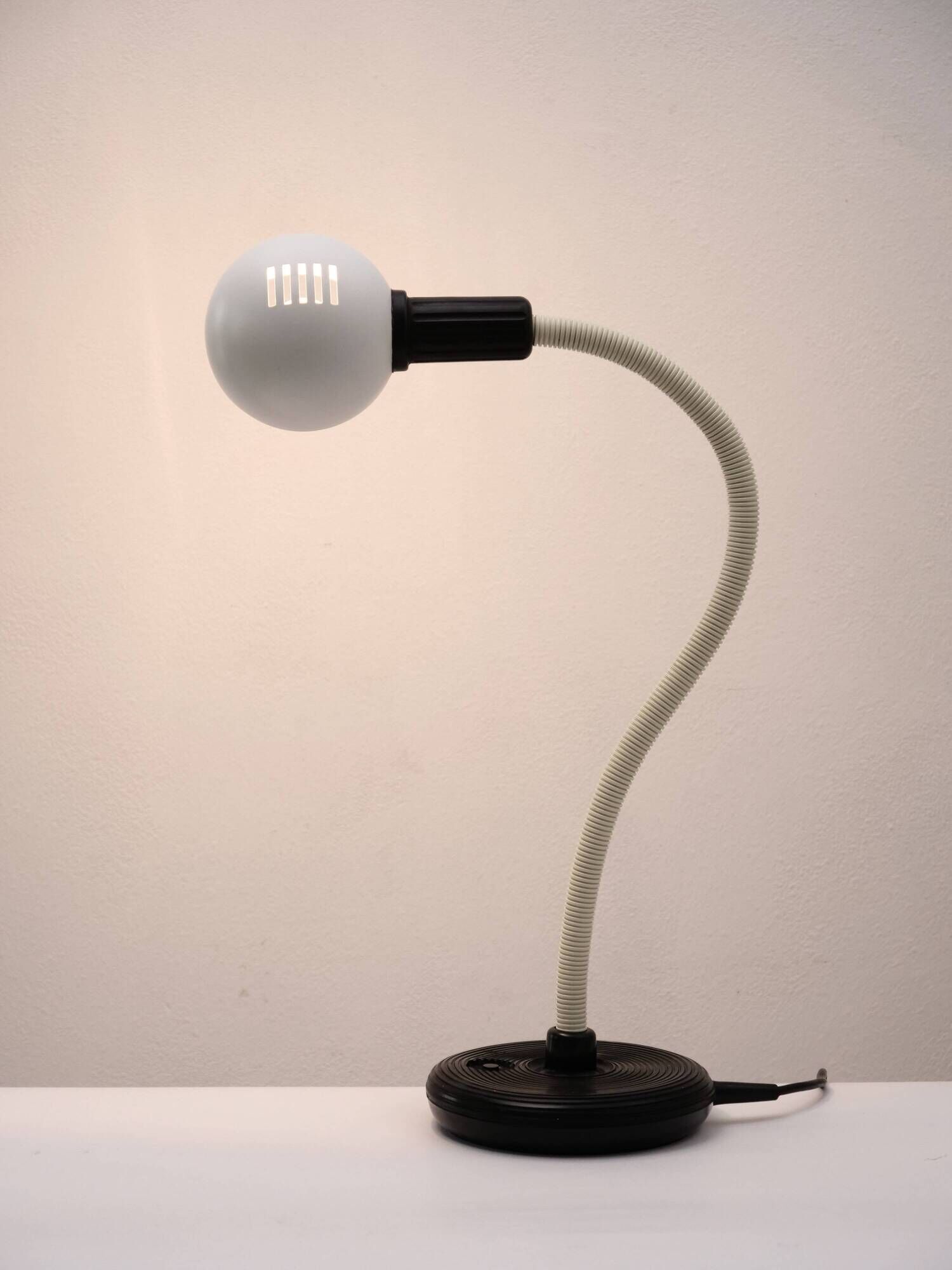 Flexible lamp Heibi Table Design Isao Hosoe for Valenti Italy 1970
