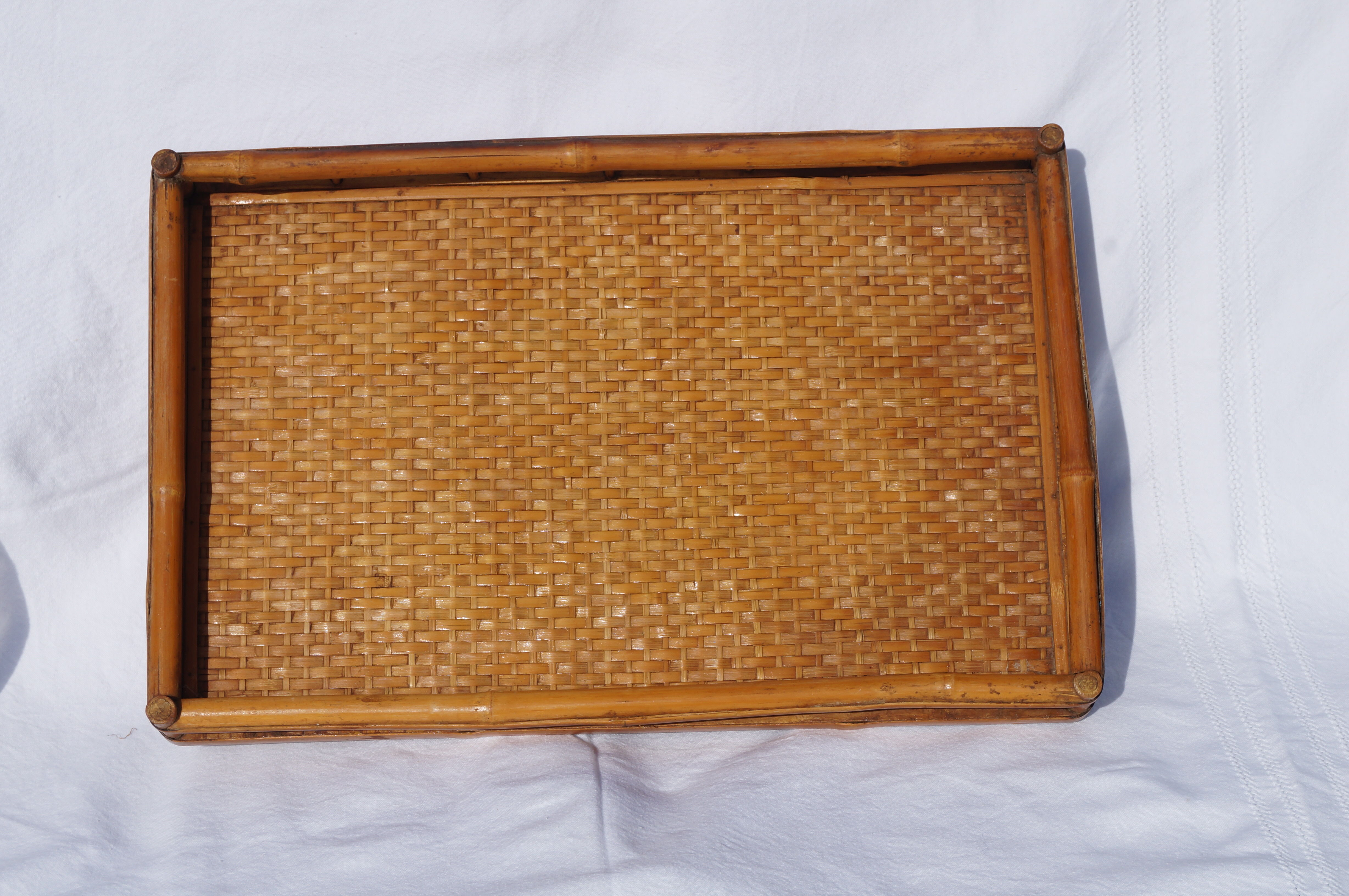 Tray in bamboo and wood