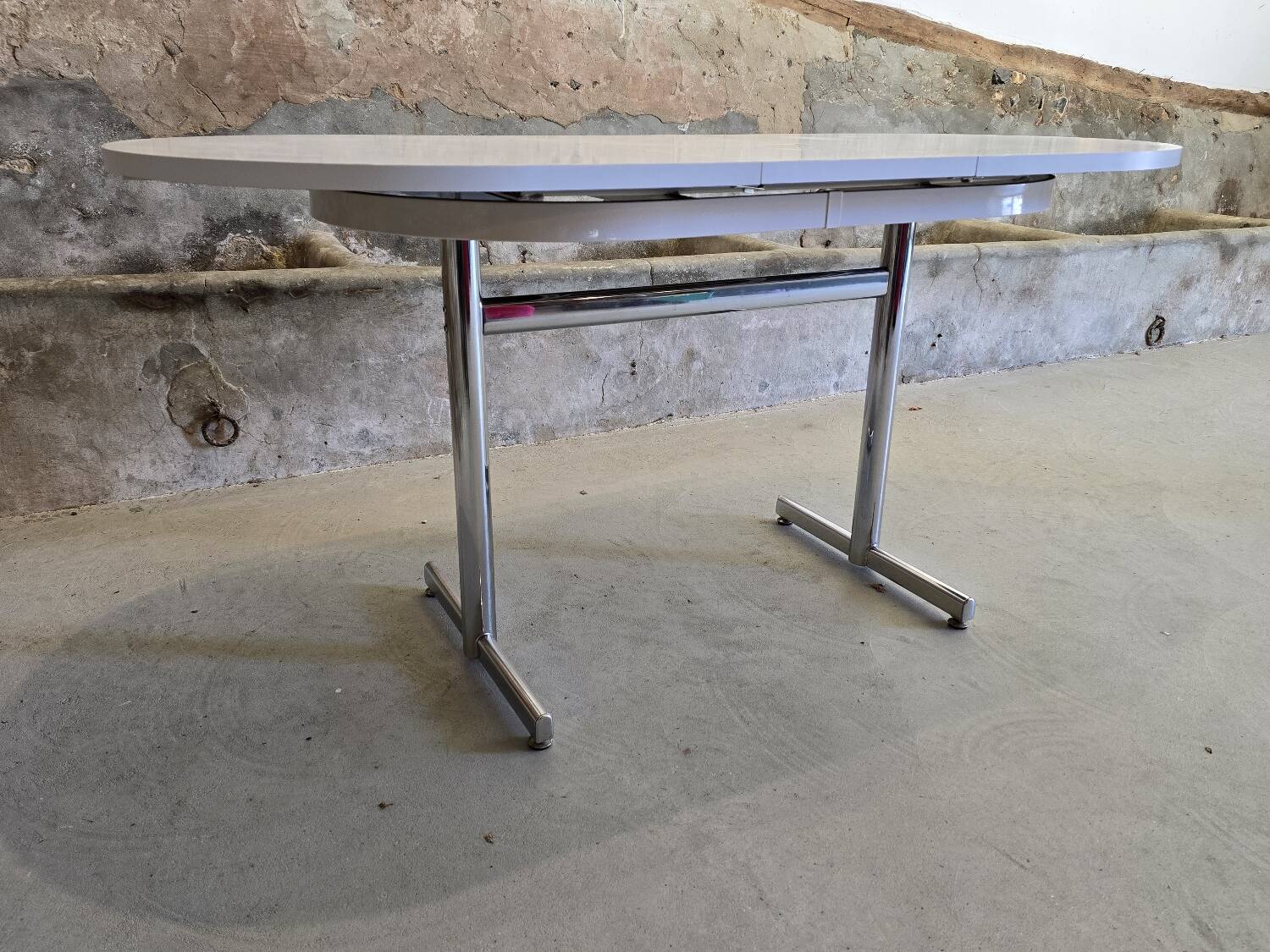 Oval table with central extension LAFA 1970s