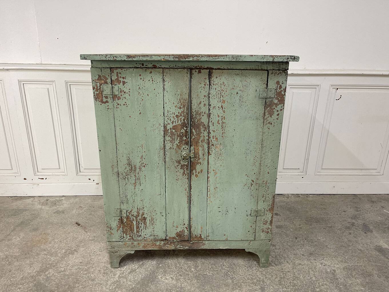 Parisian buffet 1900 greenish-blue patina