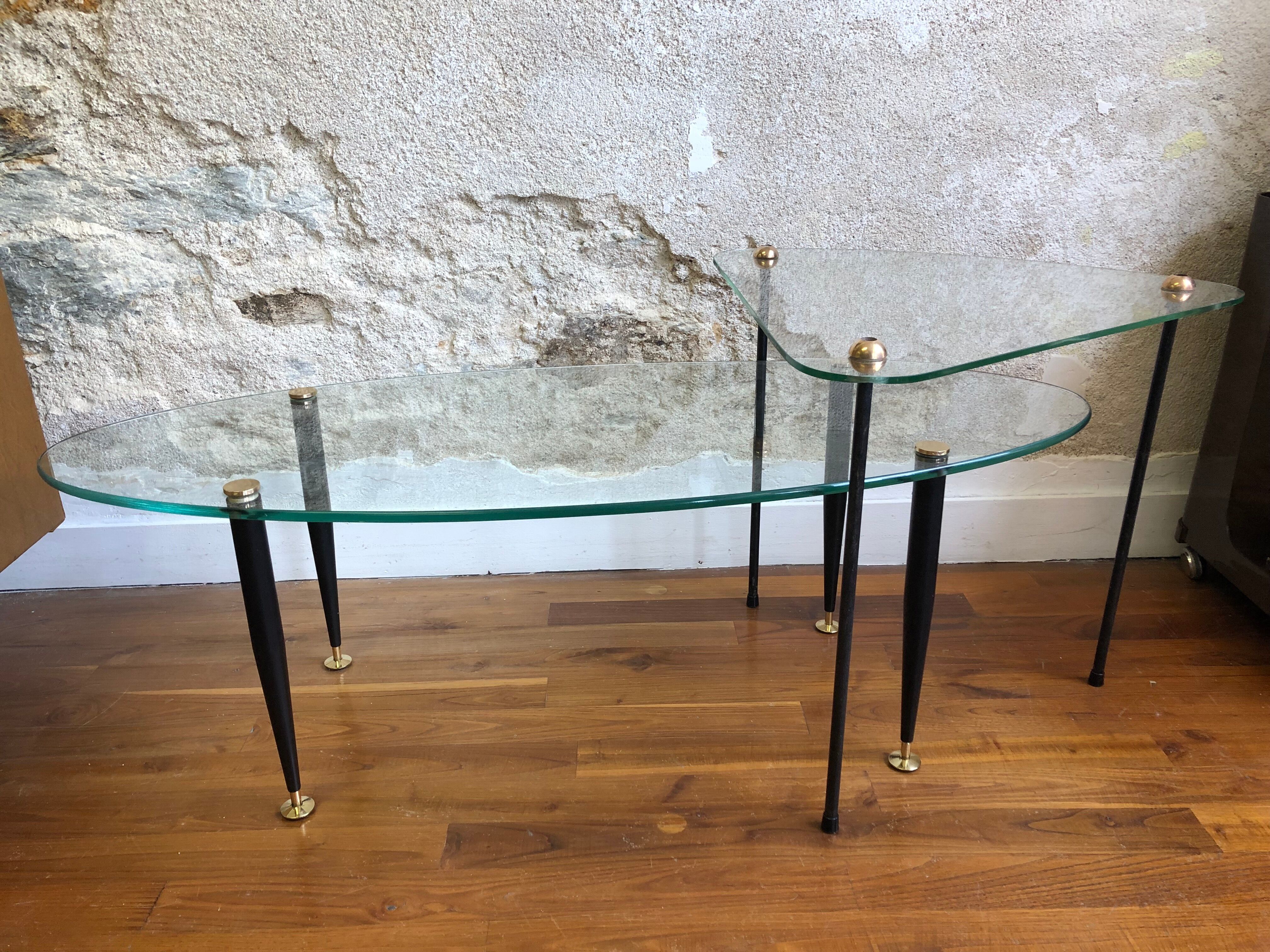 Set of trundle coffee tables in glass and brass